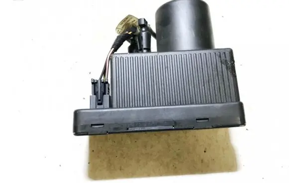 Mercedes-Benz C W203 Vacuum pump 2038000048 0132006365