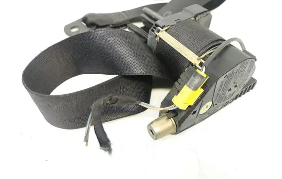 Mercedes-Benz ML W163 Front seatbelt A1638601685