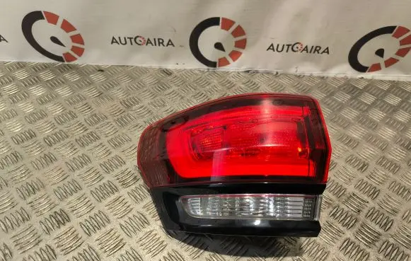 Jeep Grand Cherokee Rear/tail lights 68142943AF