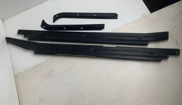 Saab 900 CD sill trim set (inner) 9612953 9683640