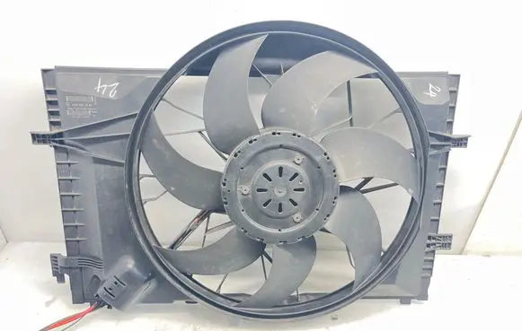 Mercedes-Benz C W203 Electric radiator cooling fan A2035001693