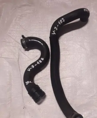 Volvo XC60 Engine coolant pipe/hose