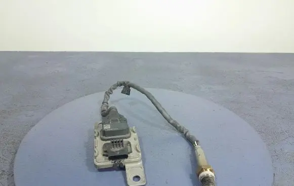 Audi A8 S8 D2 4D Lambda probe sensor 4N0907807C