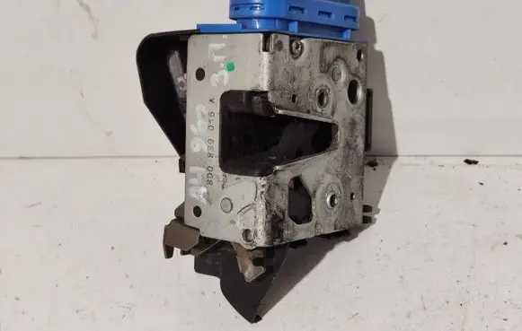 Audi A4 S4 B5 8D Rear door lock 8D0839016A