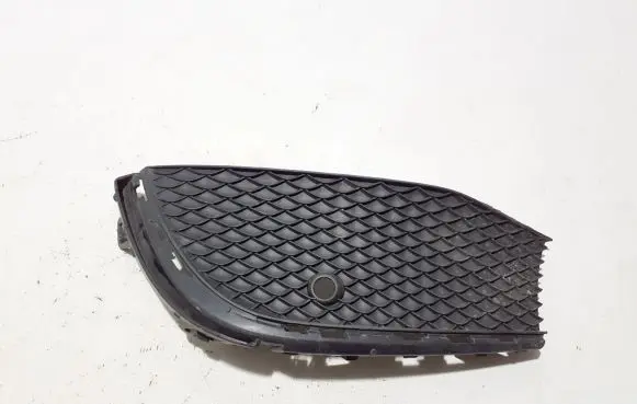 Mercedes-Benz E W213 Front bumper lower grill A2138852903