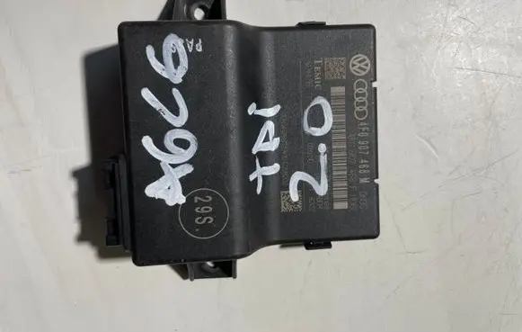 Audi A6 S6 C6 4F Gateway control module 4F0907468M