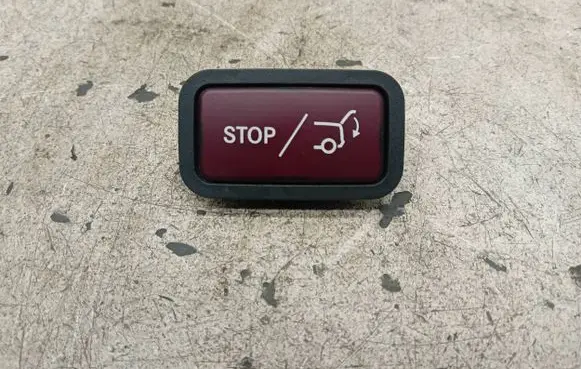 Mercedes-Benz GL X166 Tailgate/trunk/boot open switch 2128210651
