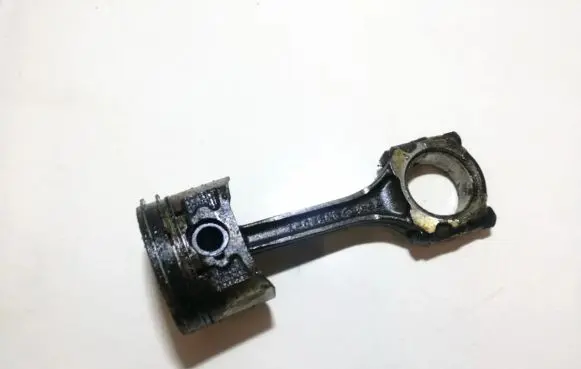 Fiat Punto (188) Piston with connecting rod