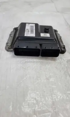 Opel Astra J Engine control unit/module ECU 55577647