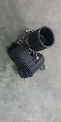 Peugeot 2008 II Throttle body valve 9801942080