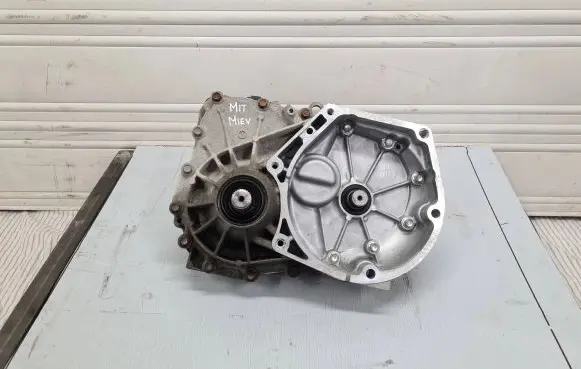 Mitsubishi i-MiEV Electric car Transmission F1E1A1A2ZA 011094