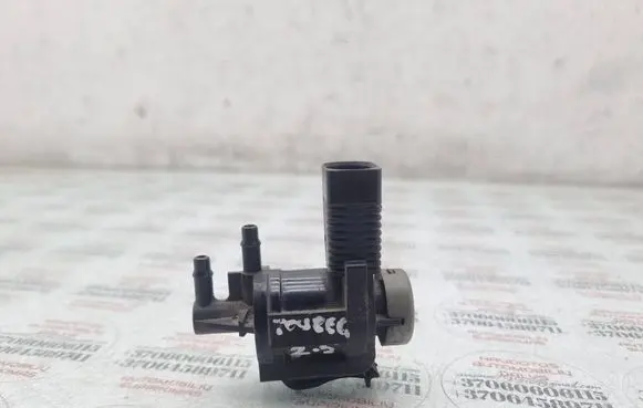 Volkswagen Touareg I Turbo solenoid valve 1J0906283C