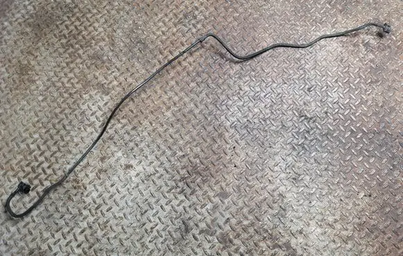 Land Rover Range Rover Evoque L538 Engine coolant pipe/hose GJ328C012AA