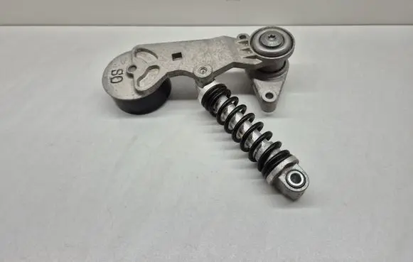 Hyundai Kona I Generator/alternator belt tensioner 2528303HA