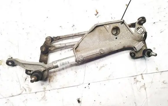 Honda CR-V Front wiper linkage and motor