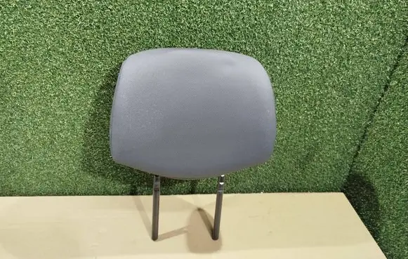 Renault Master III Front seat headrest 