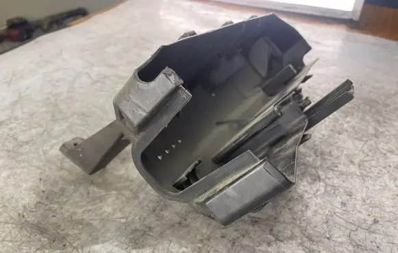 Volvo S60 Fuse box cover 9494210