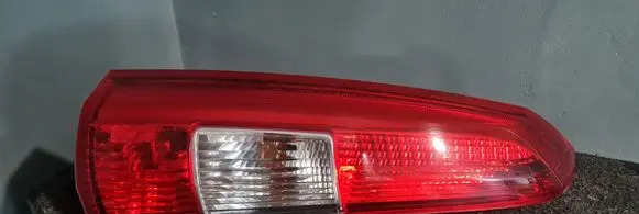 Volvo V70 Rear/tail lights 9154493