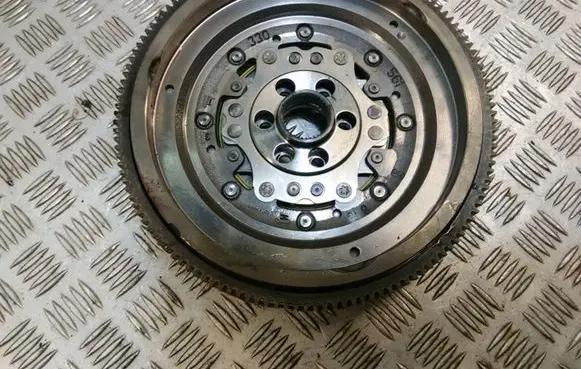 Volkswagen Tiguan Dual mass flywheel 03L105266DQ 290317043A