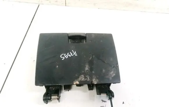 Hyundai Santa Fe Glove box 847452B000 84745-2B000