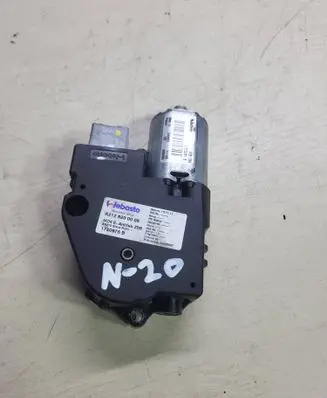 Mercedes-Benz E W212 Sunroof motor/actuator A2128200008 1720675B