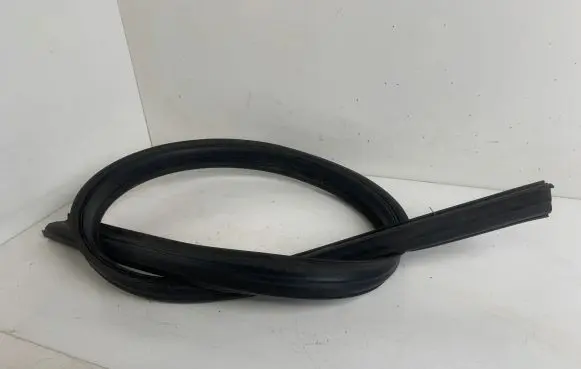 Saab 9-3 Ver2 Engine compartment rubber 12755660