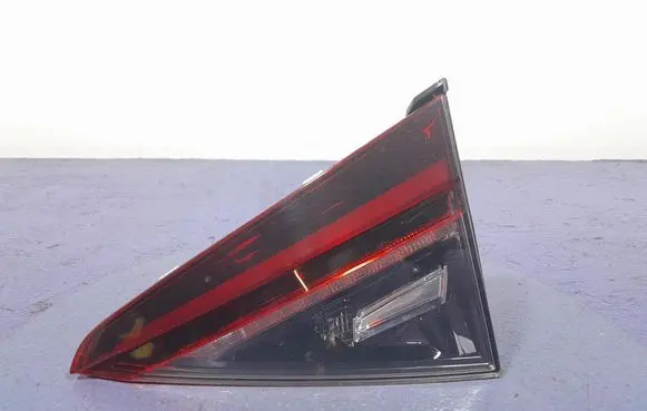 Skoda Superb B5 (3U) Rear/tail lights 3V5945308G
