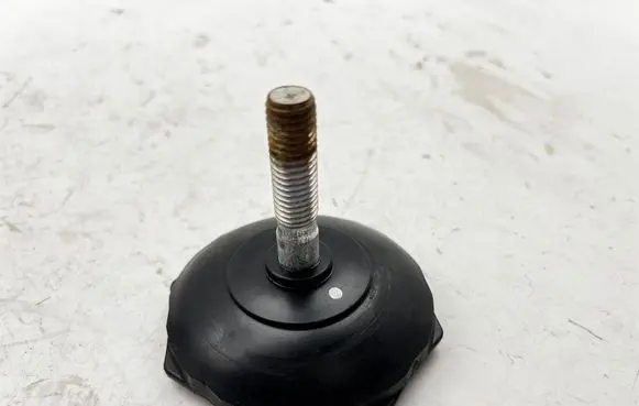 Jeep Grand Cherokee Spare wheel bolt 68082978AA