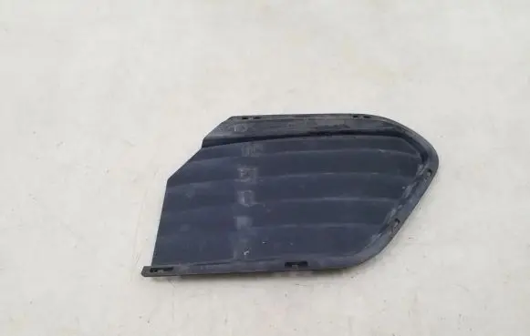 BMW X1 F48 F49 Front bumper lower grill 7374204