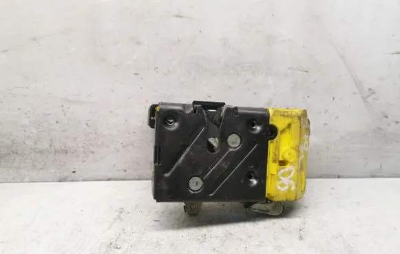 Volvo V70 Front door lock