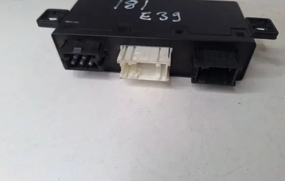 BMW 5 E39 Door control unit/module 00132814 689667