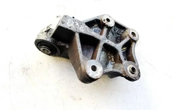 Volvo V70 Engine mounting bracket 6g9n3k305