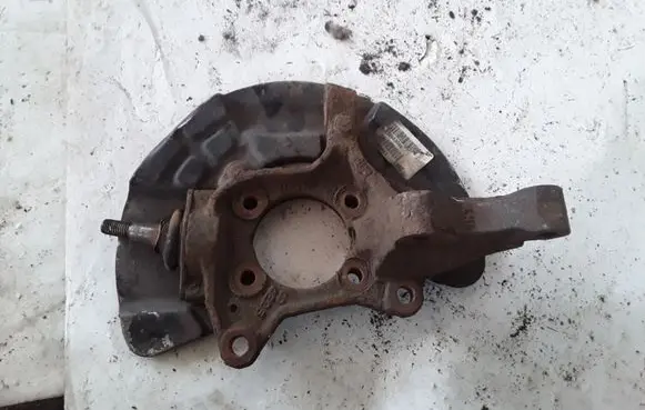 Volvo XC90 Front wheel hub spindle knuckle P30683086