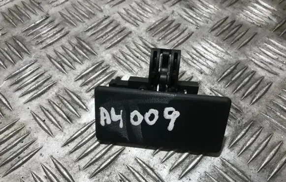 Ford Fiesta Glove box 102376