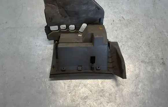 Opel Corsa D Glove box 13205097