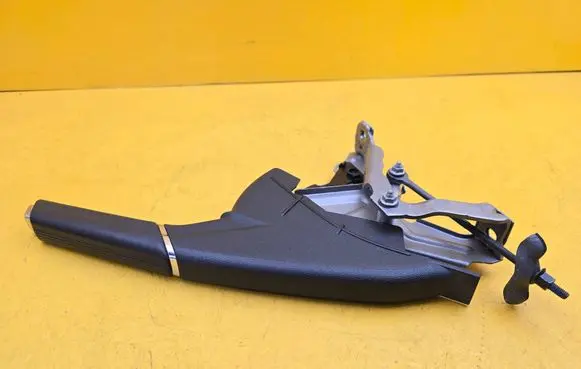 Audi A1 Hand brake release handle 82A711301J