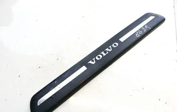 Volvo V50 Front sill trim cover