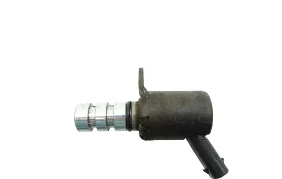 Volkswagen Touareg II Valve 06E115243G