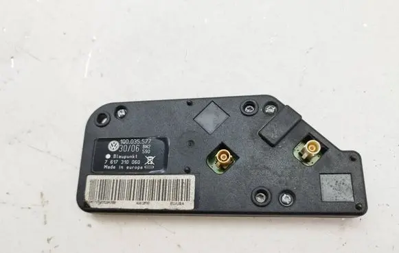 Volkswagen Eos Aerial antenna amplifier 1Q0035577 7617310060
