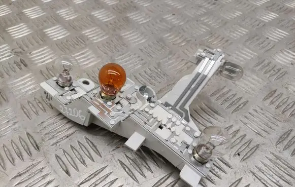 BMW 1 E81 E87 Tail light bulb cover holder