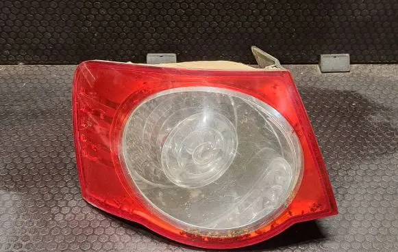 Volkswagen Jetta V Rear/tail lights 1K5945095G 983131 1K5945095
