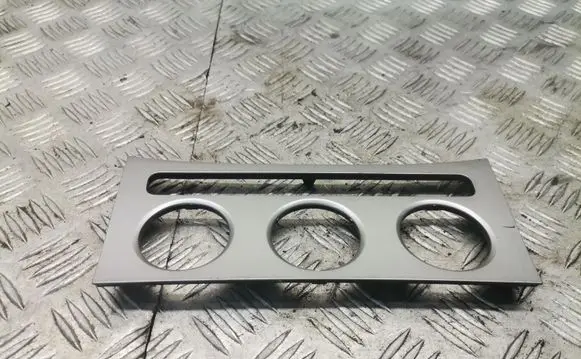 Volkswagen PASSAT B6 Climate control/heater control trim 318480100