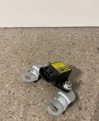 Nissan X-Trail T32 Sensor 319554BA0A 1049910952