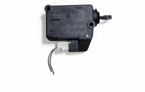 Volvo S40, V40 Tailgate boot lock/latch motor 30899699