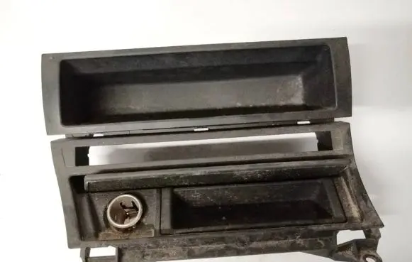 Car ashtray