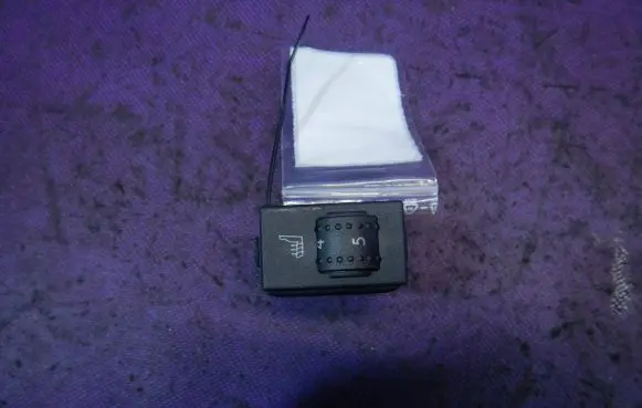 Ford C-MAX I Seat heating switch 3M5T-19K314-AD