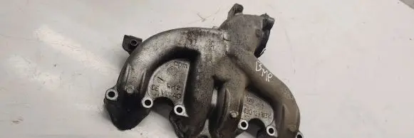 Volkswagen PASSAT B6 Intake manifold 03G129713K