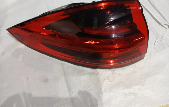 Porsche Cayenne (92A) Rear/tail lights 7P5945207G 90053369