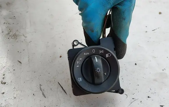 Mercedes-Benz Sprinter W906 Light switch A9065450604