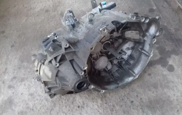 Volvo S80 Manual 5 speed gearbox 1023705